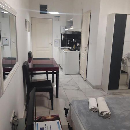 Lilishouse Prenociste Apartment Beograd Bagian luar foto